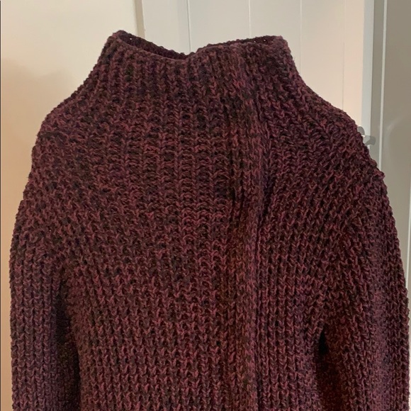 Gap side zipper knit sweater. - Picture 2 of 4